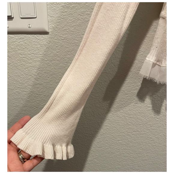 URBAN OUTFITTERS Yaryn Frill Tie-Up Light Pinko-Ivory Blouse - Picture 4 of 6